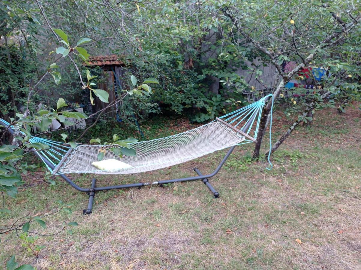 Apartment Independant, 1 Lit Deux Personnes Et 1 Appoint Piscine Jardin Direct Gare Aeroport Et Jardin Toulouse