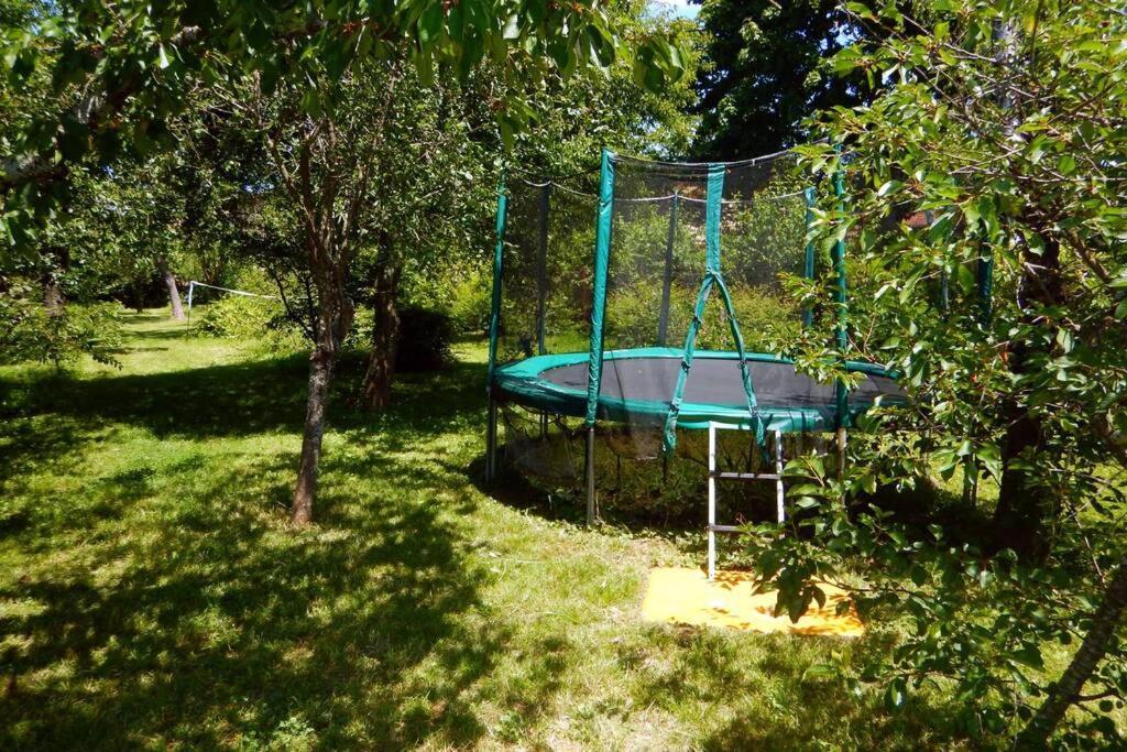 Independant, 1 Lit Deux Personnes Et 1 Appoint Piscine Jardin Direct Gare Aeroport Et Jardin *