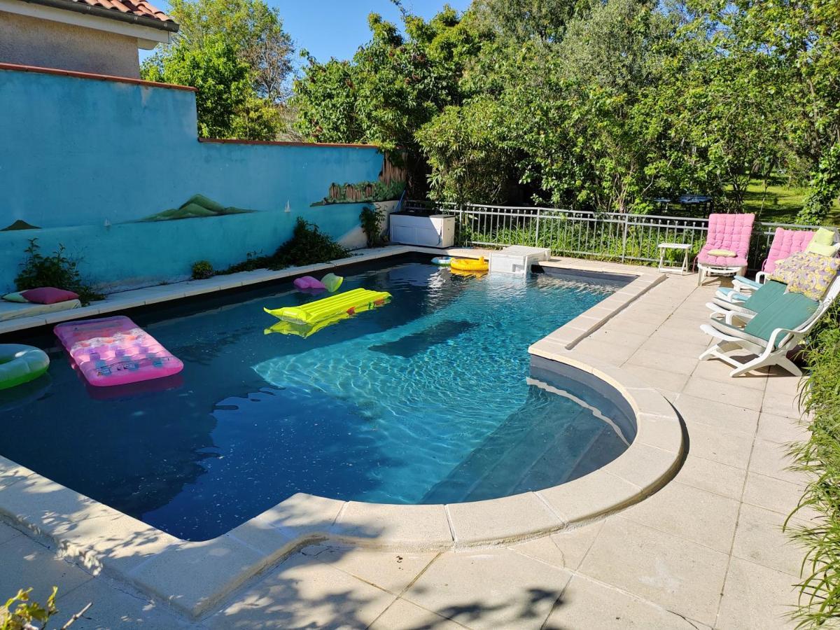 Apartment Independant, 1 Lit Deux Personnes Et 1 Appoint Piscine Jardin Direct Gare Aeroport Et Jardin Toulouse